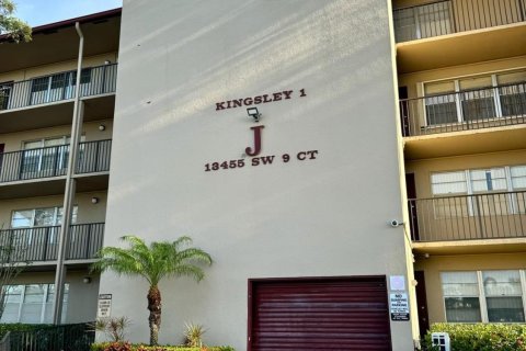 Copropriété à vendre à Pembroke Pines, Floride: 1 chambre, 75.34 m2 № 1050106 - photo 7