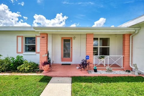 Villa ou maison à vendre à Port Charlotte, Floride: 3 chambres, 134.62 m2 № 1347066 - photo 2