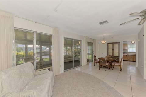 Villa ou maison à vendre à Port Charlotte, Floride: 3 chambres, 134.62 m2 № 1347066 - photo 21