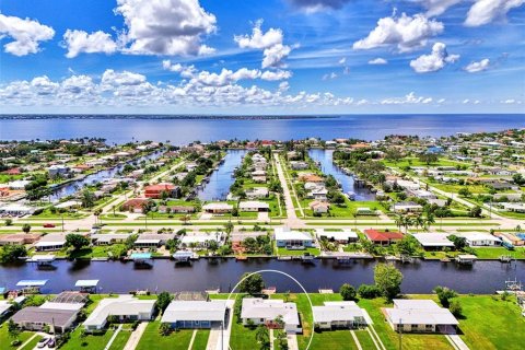 Villa ou maison à vendre à Port Charlotte, Floride: 3 chambres, 134.62 m2 № 1347066 - photo 11