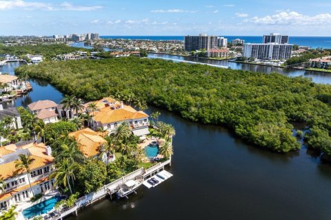 Villa ou maison à vendre à Boca Raton, Floride: 8 chambres, 1309.36 m2 № 1076770 - photo 2