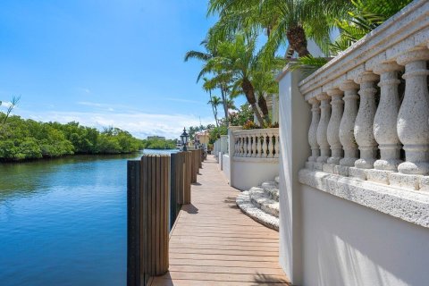 Villa ou maison à vendre à Boca Raton, Floride: 8 chambres, 1309.36 m2 № 1076770 - photo 11