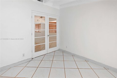 Casa en venta en Hollywood, Florida, 3 dormitorios, 124.3 m2 № 1281830 - foto 11