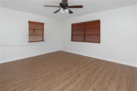 Casa en venta en Hollywood, Florida, 3 dormitorios, 124.3 m2 № 1281830 - foto 18