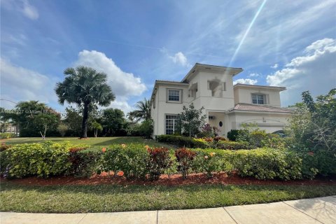 Casa en venta en Royal Palm Beach, Florida, 4 dormitorios, 384.34 m2 № 1047083 - foto 3