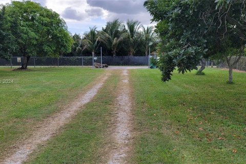 House in Homestead, Florida 3 bedrooms, 187.57 sq.m. № 1065052 - photo 30