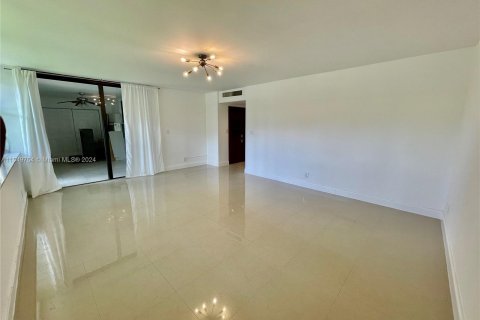 Condominio en venta en Aventura, Florida, 3 dormitorios, 128.21 m2 № 1065014 - foto 11