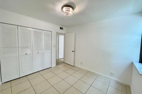 Condominio en venta en Aventura, Florida, 3 dormitorios, 128.21 m2 № 1065014 - foto 17
