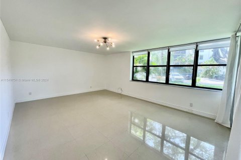 Condominio en venta en Aventura, Florida, 3 dormitorios, 128.21 m2 № 1065014 - foto 8