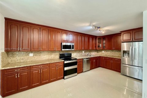 Condominio en venta en Aventura, Florida, 3 dormitorios, 128.21 m2 № 1065014 - foto 1