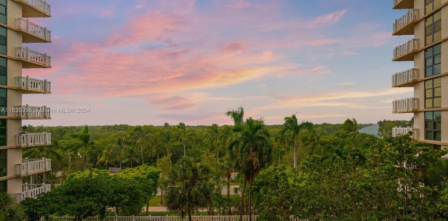 Condo à Key Biscayne, Floride, 2 chambres  № 1241473