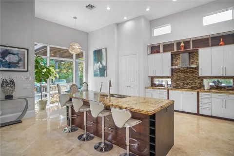 Casa en venta en Coconut Creek, Florida, 5 dormitorios, 482.07 m2 № 1071981 - foto 24