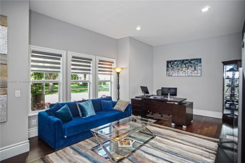 Casa en venta en Coconut Creek, Florida, 5 dormitorios, 482.07 m2 № 1071981 - foto 9