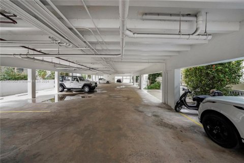 Condominio en venta en Miami Beach, Florida, 1 dormitorio, 71.26 m2 № 1054364 - foto 28