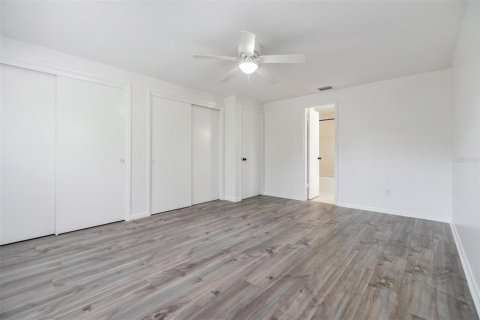 Casa en venta en Tampa, Florida, 4 dormitorios, 189.52 m2 № 1352495 - foto 17