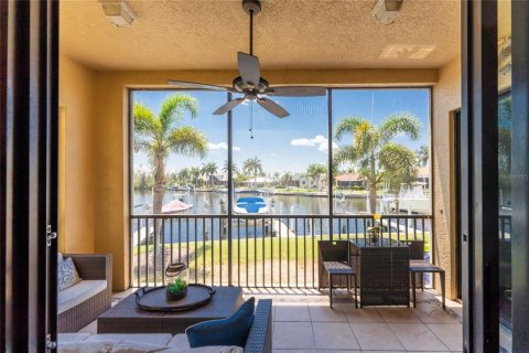 Copropriété à vendre à Punta Gorda, Floride: 2 chambres, 137.22 m2 № 1214153 - photo 16