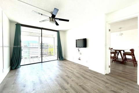 Copropriété à vendre à Hollywood, Floride: 1 chambre, 72.46 m2 № 1184223 - photo 10