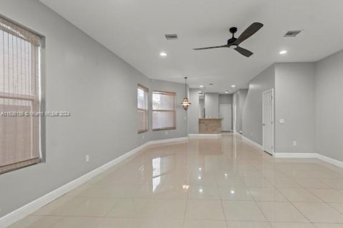 Villa ou maison à vendre à Fort Lauderdale, Floride: 3 chambres, 226.59 m2 № 1272765 - photo 15