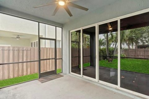 House in Fort Lauderdale, Florida 3 bedrooms, 226.59 sq.m. № 1272765 - photo 14