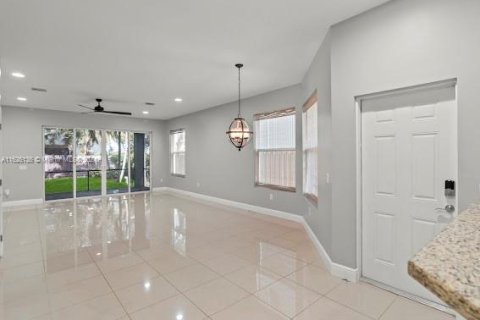 Villa ou maison à vendre à Fort Lauderdale, Floride: 3 chambres, 226.59 m2 № 1272765 - photo 26