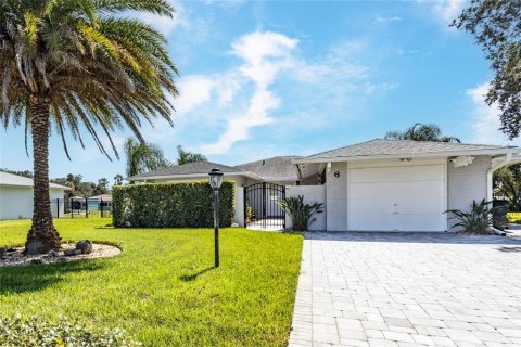 Casa en venta en Palm Coast, Florida, 3 dormitorios, 134.34 m2 № 1383406 - foto 1