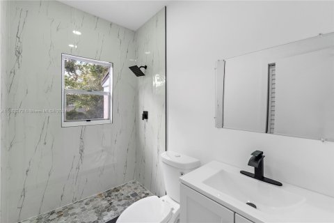 Casa en venta en Miami, Florida, 3 dormitorios, 83.89 m2 № 1415782 - foto 12