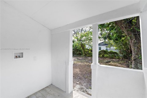 Casa en venta en Miami, Florida, 3 dormitorios, 83.89 m2 № 1415782 - foto 16