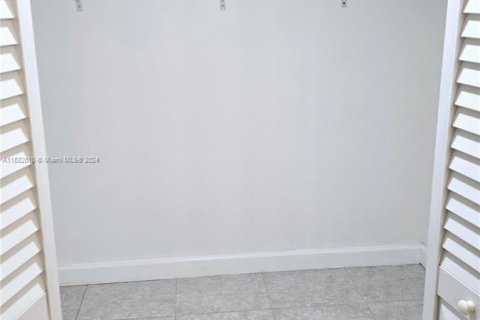 Condominio en venta en Miami, Florida, 2 dormitorios, 122.35 m2 № 1415784 - foto 16