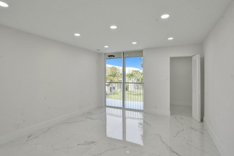Copropriété à vendre à Lauderdale Lakes, Floride: 2 chambres, 93.09 m2 № 1045491 - photo 18