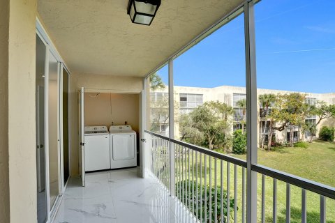 Copropriété à vendre à Lauderdale Lakes, Floride: 2 chambres, 93.09 m2 № 1045491 - photo 2