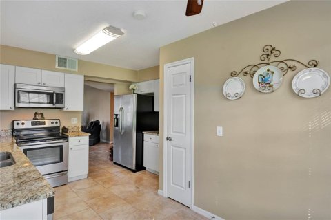 Condominio en venta en Orlando, Florida, 2 dormitorios, 107.12 m2 № 1403463 - foto 7