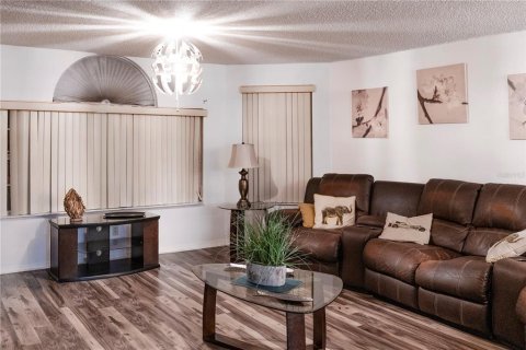 Condominio en venta en Kissimmee, Florida, 3 dormitorios, 119.57 m2 № 1061635 - foto 3