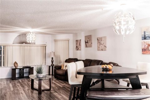 Condominio en venta en Kissimmee, Florida, 3 dormitorios, 119.57 m2 № 1061635 - foto 5