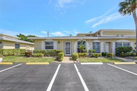 Casa en venta en Delray Beach, Florida, 2 dormitorios, 104.89 m2 № 1029832 - foto 1