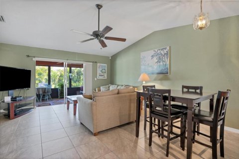 Купить коммерческую недвижимость в Энглвуд, Флорида 193.98м2, № 1066776 - фото 10