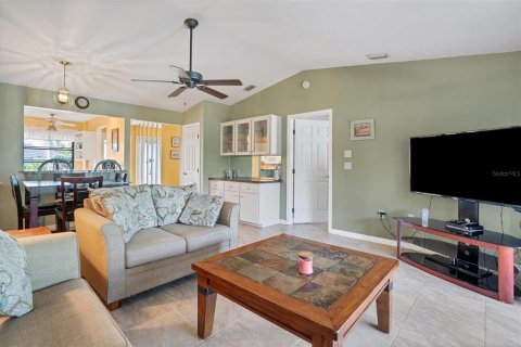 Купить коммерческую недвижимость в Энглвуд, Флорида 193.98м2, № 1066776 - фото 9