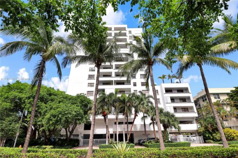 Condominio en venta en Miami Beach, Florida, 1 dormitorio, 68.75 m2 № 1237862 - foto 1