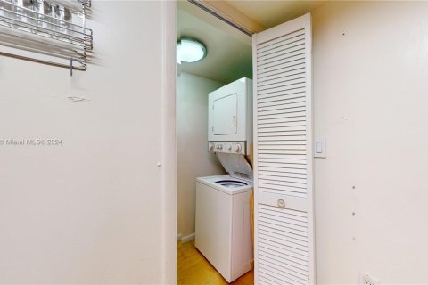 Copropriété à vendre à Miami Beach, Floride: 1 chambre, 68.75 m2 № 1237862 - photo 4