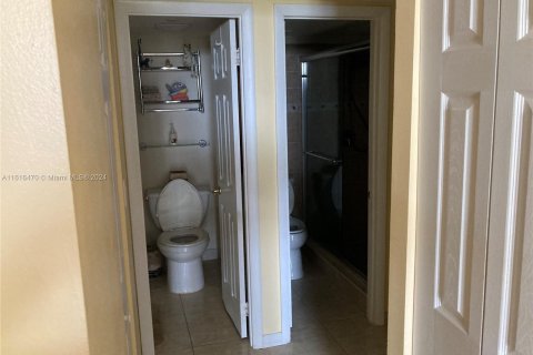 Copropriété à vendre à Aventura, Floride: 1 chambre, 68.84 m2 № 1237827 - photo 10