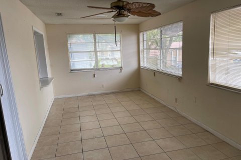 Immobilier commercial à vendre à Coral Springs, Floride: 567.63 m2 № 1057986 - photo 9