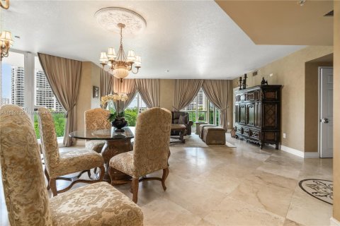 Copropriété à vendre à Aventura, Floride: 2 chambres, 149.57 m2 № 1294353 - photo 15