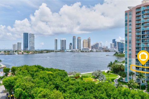 Condo in Aventura, Florida, 2 bedrooms  № 1294353 - photo 11