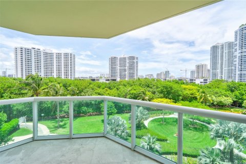 Copropriété à vendre à Aventura, Floride: 2 chambres, 149.57 m2 № 1294353 - photo 12