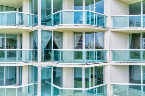 Condominio en venta en Aventura, Florida, 2 dormitorios, 149.57 m2 № 1294353 - foto 9