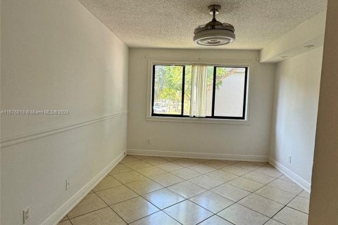 Condominio en venta en Coral Springs, Florida, 2 dormitorios, 91.6 m2 № 1405847 - foto 7