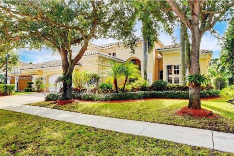 Villa ou maison à vendre à Delray Beach, Floride: 4 chambres, 369.29 m2 № 1231647 - photo 1