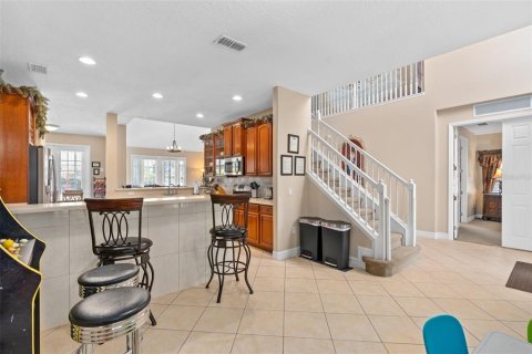 Villa ou maison à vendre à Kissimmee, Floride: 7 chambres, 310.01 m2 № 1243109 - photo 4