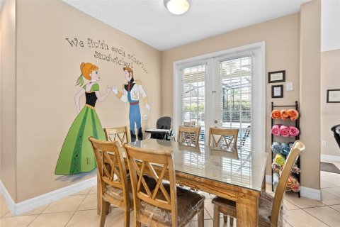 Villa ou maison à vendre à Kissimmee, Floride: 7 chambres, 310.01 m2 № 1243109 - photo 9