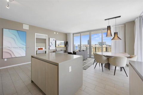 Copropriété à vendre à Hollywood, Floride: 3 chambres, 126.44 m2 № 1217093 - photo 1