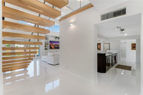 Villa ou maison à vendre à Coral Gables, Floride: 4 chambres, 498.05 m2 № 1241143 - photo 9